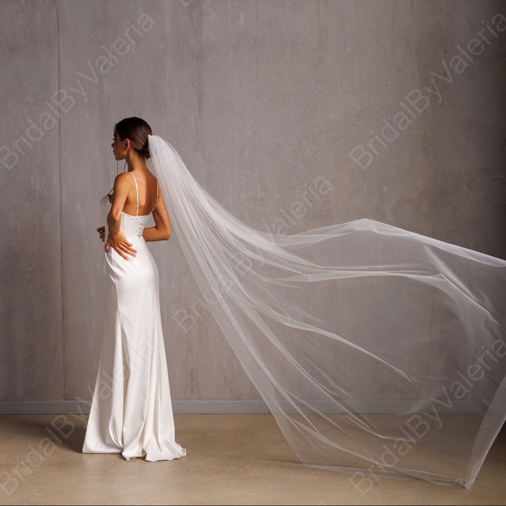 42” fingertip length sheer bridal veil